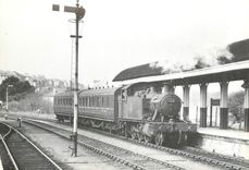 CPM Engine no 5538 backing its train out of Falmouth station after arriving from Truro