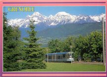 CPM Grenoble Dauphine France Isere Le tramway dans le Campus 