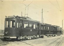 CPM Be 2/2 105 B. St. S. mit 2 geschl. Anhaengern