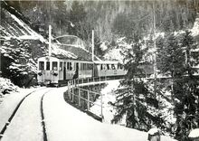 CPM Train pour Montreux sur les ponts du Bois de Chenaux - 1902