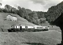 CPM ''Golden Mountain Express'' pres de Rossiniere en 1932