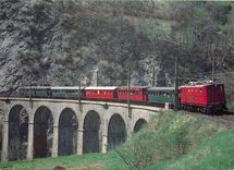 CPM Train de voyageurs sur le viaduc du ruisseau de Vaulx