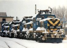 CPM Elektrische Rangierlokomotiven der MAV Nr. V46 042 -044 -038 und 041 im Heizhaus Szolnok am 14.0