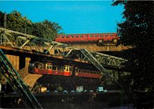 CPM Schwebebahn Wuppertal-Zoo mit Bundesbahn-Bruecke und rotem Bundesbahn-Triebwagen