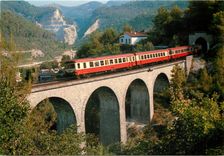 CPM Autorails X-4500 sur le viaduc du Faquin
