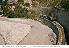 CPM Train de marchandises dans le defile du Var