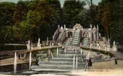 Saint Cloud CPA Le parc La grande cascade