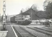 CPM SNCB locomotive diesel électrique remorquant des voitures vers Clabeca gare