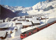 CPM Sedrun Bugnei gegen Sedrun und Rueras mit dem Skigebiet von milez