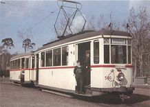 CPM Triebwagen mit Beiwagen an der Endhaltestelle