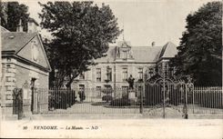 Vendome CPA the museum