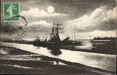 Pouliguen CPA By a moonlight Vue of Entering of the port has low tide (boats)