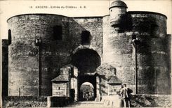 Angers CPA Entrance of the castle