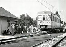 CPM Dechargement de la Be 4/4 201 a Trelex 25.9.1985