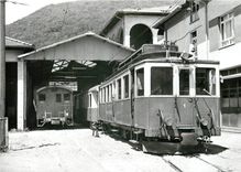 CPM ABFe 4/4 1 B4 15 et B 13 devant la remise de Tesserete 21.5.1967