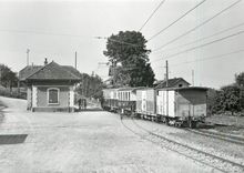 CPM Train mixte pour Lausanne arrivant a Assens 3.7.1964