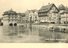 CPM Das Limmatquai um 1920 mit Zunfthauser und Rathaus sowie Einsatztram der Line 23
