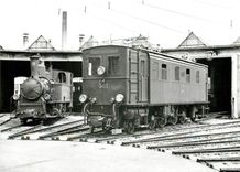 CPM Reserveloks im Deot Landquart einst:RhB G 3/4 11 (SLM 1898)und Ge 4/6 301 (SLM/BBC) am 1 mai 196
