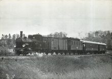 CPM BLJ 6 med nagra av museets vagnar