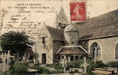 Tregastel CPA Un coin de l'eglise