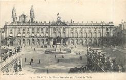 CPA Nancy La Place Stanislas et l'Hotel de Ville 