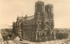 CPA Reims La Cathedrale avant le bombardement 
