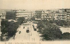 CPA Oran La Place d'Armes et l'Hotel Continental 