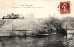 Saint Malo CPA the beach and the strong national has high tide