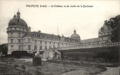 Valencay CPA the castle seen of the garden of has duchess