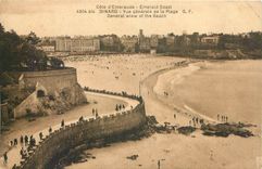 CPA Dinard - Vue generale de la Plage