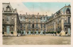 CPA Versailles La Cour de Marbre 