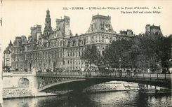 CPA Paris L'Hotel de Ville et le Pont d'Arcole 