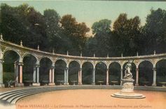 CPA Parc de Versailles La Colonnade de Mansart et l'Enlevement de Proserpine par Girardon 