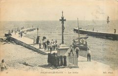 CPA Palavas les Flots Les Jetees 
