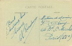 CPA Reims Place du Marche Militaria