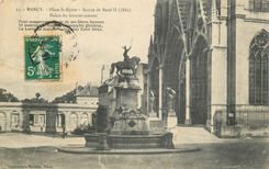 CPA NANCY Place St-Epvre Statue de Rene II Palais du gouvernement