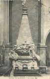 CPA Vienne (Isère) - Intérieur de l'Eglise Saint(Maurice - Tombeau des Archevêques