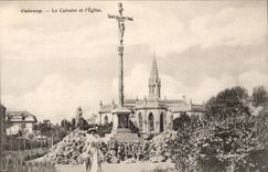 CAbourg CPA Le calvaire et l'eglise