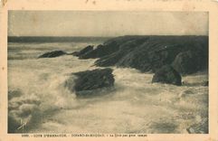 CPA COTE D'EMERAUDE-DINARD ST ENOGAT-La Cote par gros temps