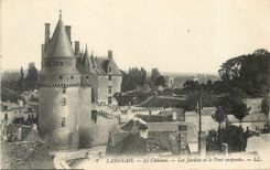 CPA Langeais Le Chateau Les Jardins et le Pont suspendu 