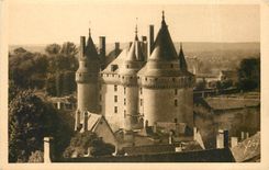 CPA Langeais Indre et Loire Facade nord du Chateau 