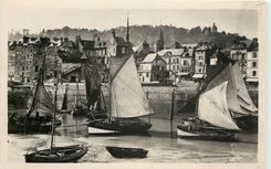CPA Honfleur Le Port et la Cote de Grace Bateaux