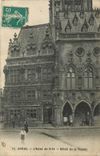 CPA Arras - Hotel de Ville détail de la Façade 