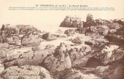 CPA Tregastel C du N le Grand Gouffre 