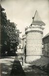 CPA Busset Allier le chateau de Bourbon XIV sicle 