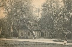 CPA Versailles hameau du petit trianon 