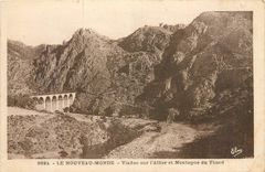 CPA Le Nouveau Monde viaduc sur l'Allier et montagne du Thord 