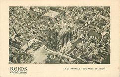 CPA Reims Cathedrale la cathedrale vue prise en avion 