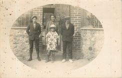 CARTE PHOTO Personnages