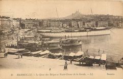 CPA Marseille Le Quai des Belges et Notre Dame de la Garde Bateaux